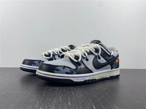 custom heart bolt nike dunks